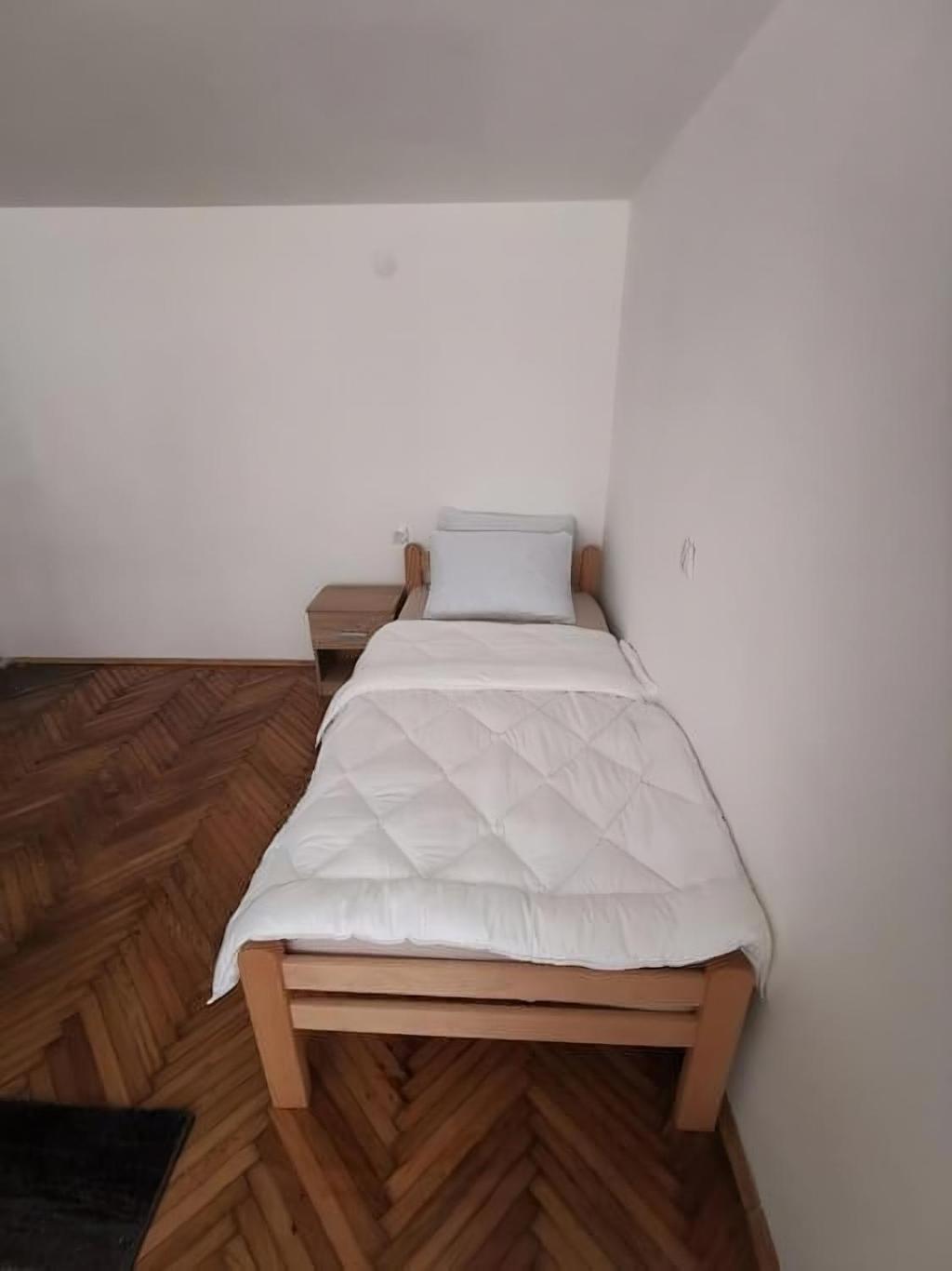 Nov Apartman U Mirnoj Ulici U Centru Beograda Exterior foto